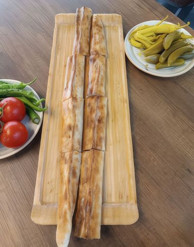Sucuklu Kaşarlı Pide (Kapalı)