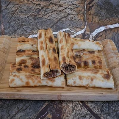 Kavurmalı Kaşarlı Pide (Kapalı)