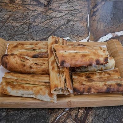 Kıymalı Kaşarlı Pide (Kapalı)