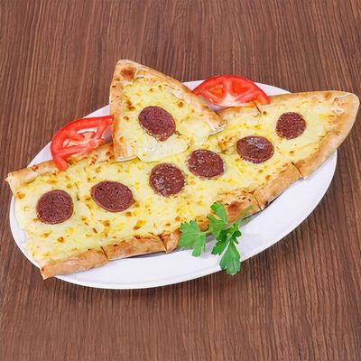 Sucuklu Kaşarlı Pide