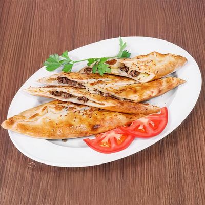 Kavurmalı Kaşarlı Pide