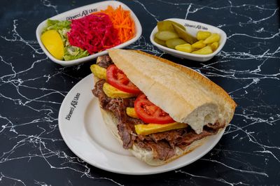 Büyük Yarım Ekmek Arası Et Döner (200 gr.)