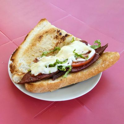 3/4 Ekmek Arası Kaşarlı Sucuk