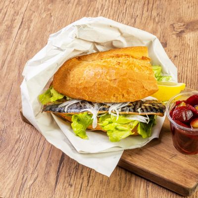 Ekmek Arası Hamsi Kuşu