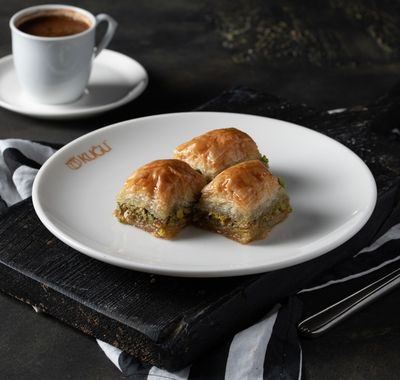 Fıstıklı Baklava (3 Adet)