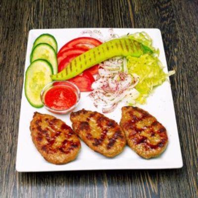 Kaşarlı Izgara Köfte