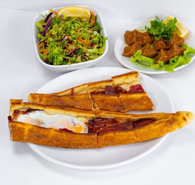 Pastırmalı Pide (Kapalı)