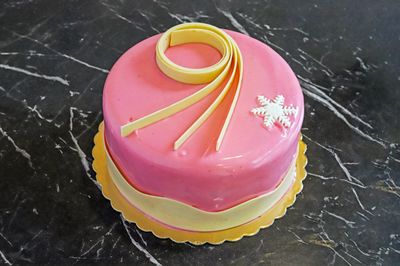 Frambuazlı Pasta(8 Kişilik)