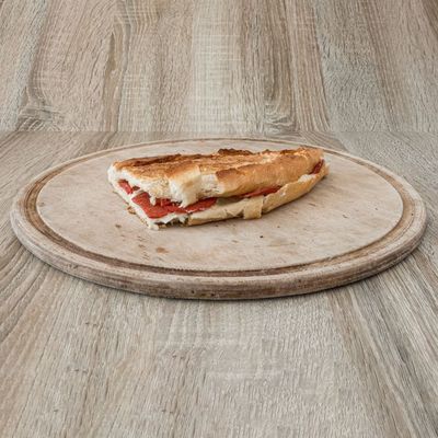 Yarım Ekmek Arası Sucuklu Kaşarlı Tost