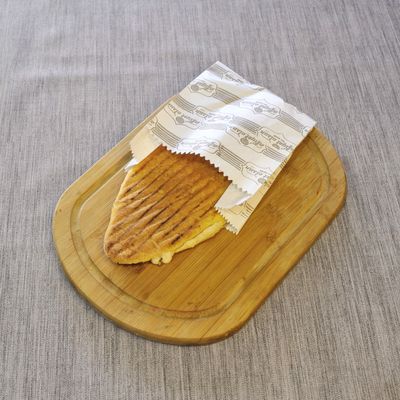 Ekmek Üstü Kaşarlı Domatesli Tost