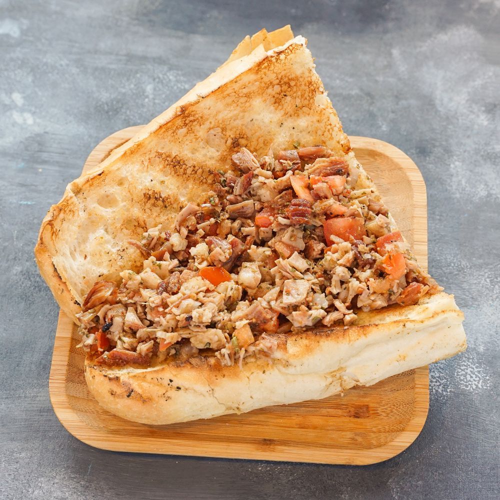 Yarım Ekmek Arası Közde Kuzu Kokoreç