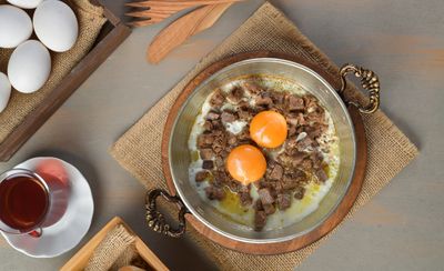 Kavurmalı Yumurta