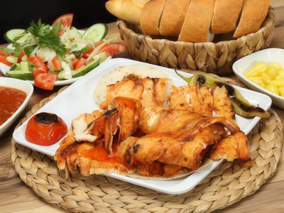 Pilav Üstü Tavuk Döner