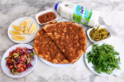 10'lu Antep Sarımsaklı Lahmacun Menü