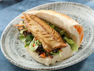 Yarım Ekmek Arası Uskumru