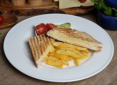 Kaşar Peynirli Tost