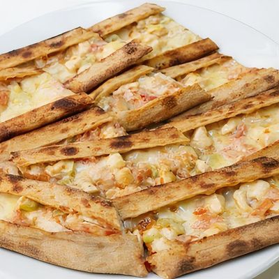 Tavuklu Kaşarlı Pide