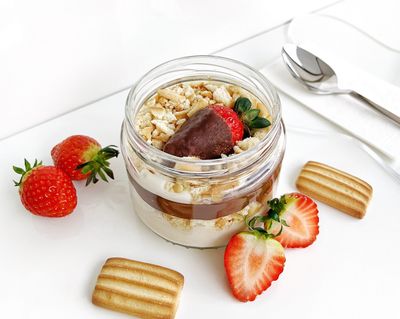 Çikolatalı Çilekli Magbella