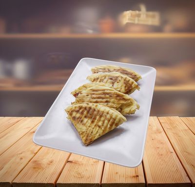 Bazlama Ekmeğinde Kaşarlı Tost