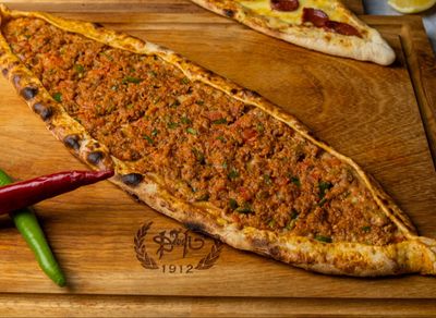 Kıymalı Pide