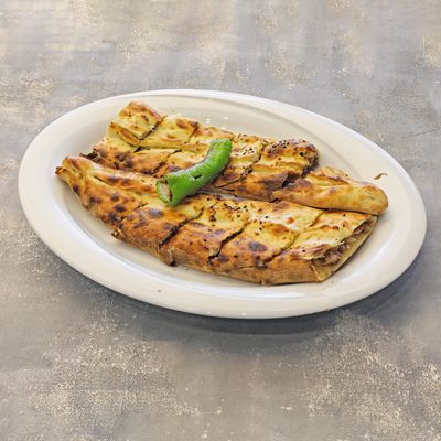 Et Dönerli Pide (Kapalı)