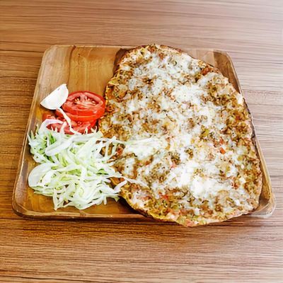 Kaşarlı Lahmacun