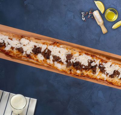 Kavurmalı Kaşarlı Pide