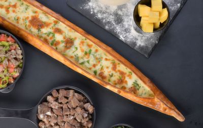 Karışık Peynirli Pide
