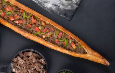 Kuşbaşılı Pide