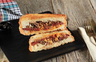 Akademik Special Tost