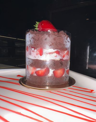 Çilekli Devil's Pasta