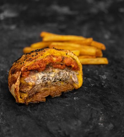 Calzone Anatolian Burger