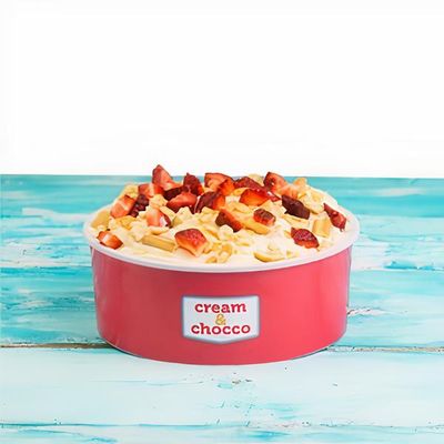 Cream Chocco Çilekli Mag (1 kg.) (6-7 Kişilik)