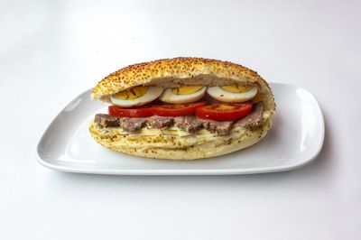 Kavurmalı Sandviç