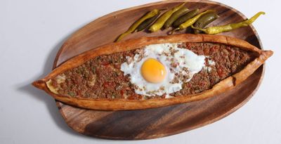 Kıymalı Kaşarlı Pide (Açık)