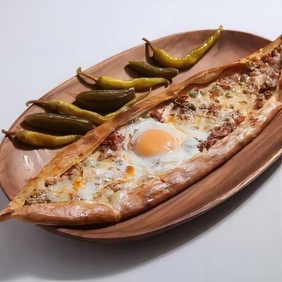 Kuşbaşılı Pide (Açık)