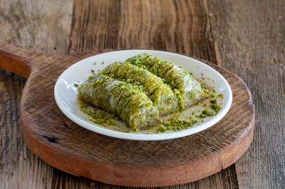 Fıstıklı Sarma Baklava
