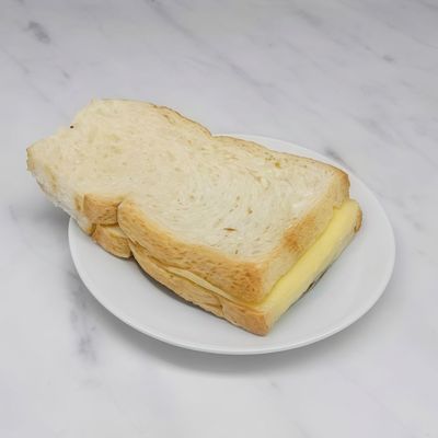 Yarım Ekmek Arası Kaşarlı Tost