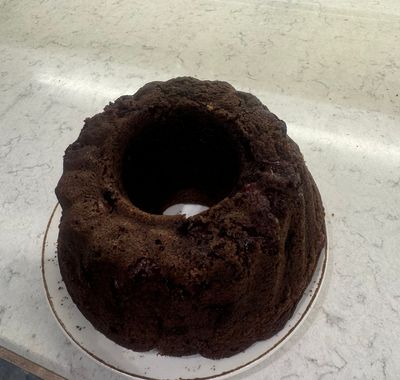 Vişneli Yuvarlak Kek