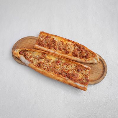 Kıymalı Kaşarlı Pide