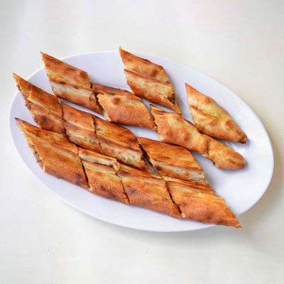 Kaşarlı Mantarlı Pide (Kapalı)