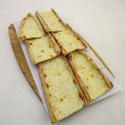 Peynirli Pide