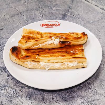 Peynirli Kır Pidesi
