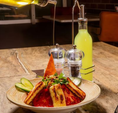 Izgara Hellim Salata