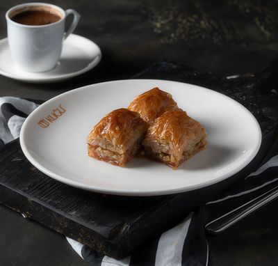 Cevizli Klasik Baklava (3 Adet)