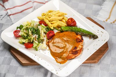 Café de Paris Soslu Tavuk