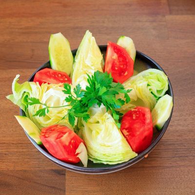 Göbek Salata