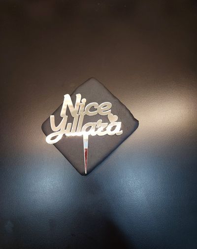 Nice Yıllara Gümüş Pleksi