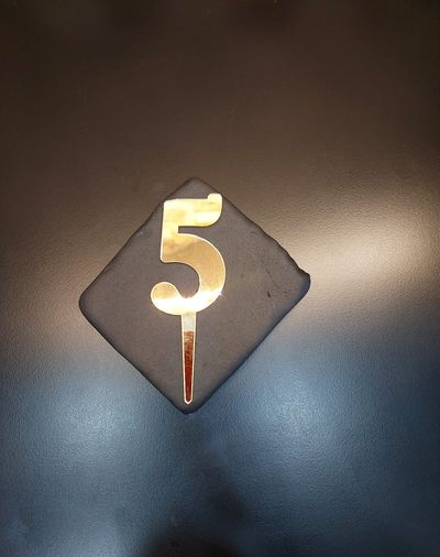 5 Rakamı Gold Pleksi