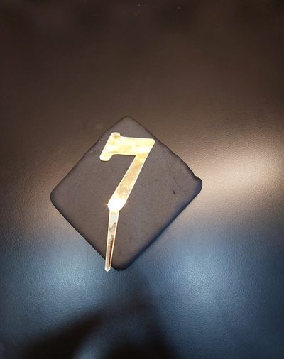 7 Rakamı Gold Pleksi